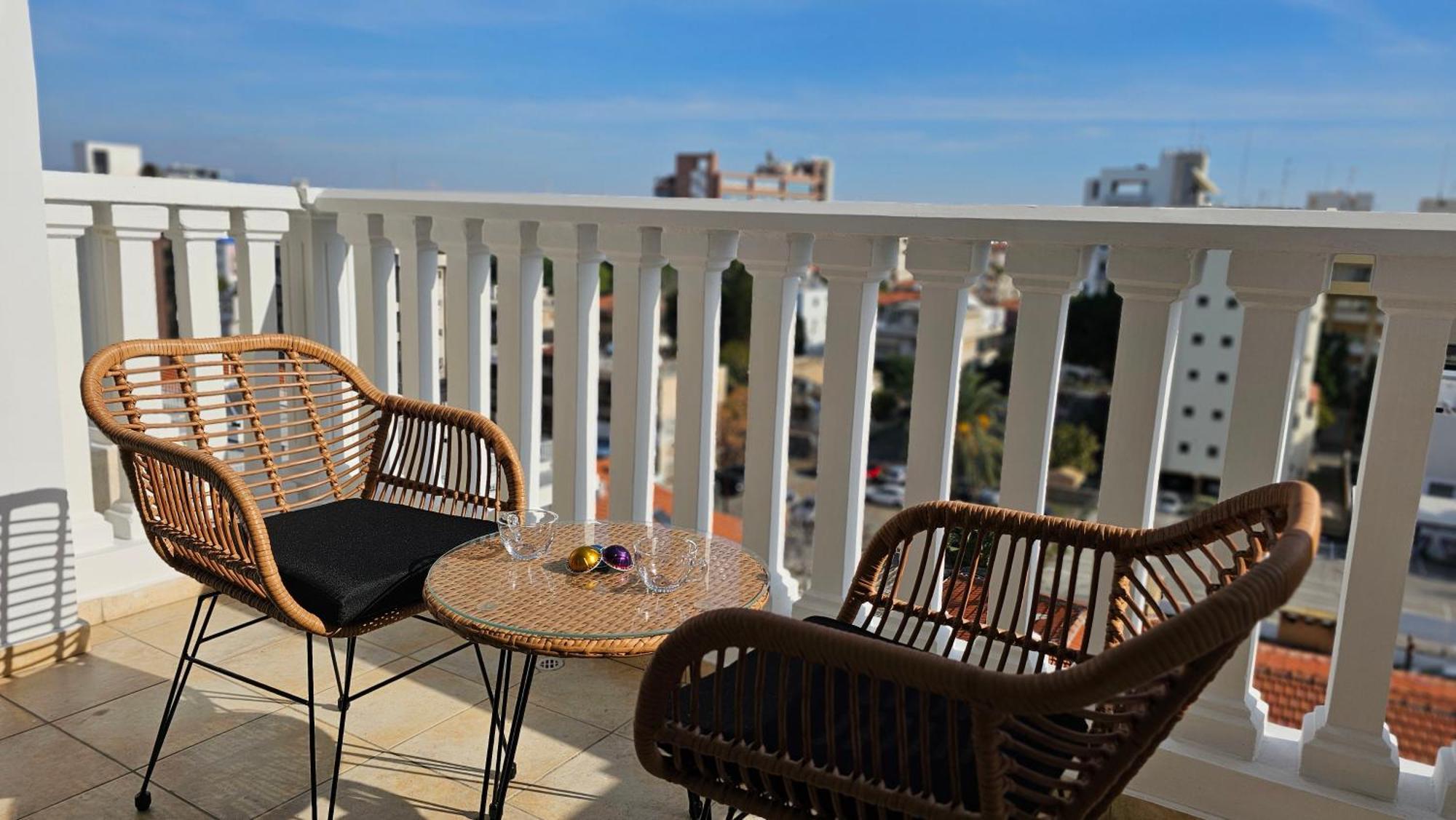 Stay Cosmo City Suites 니코시아 외부 사진