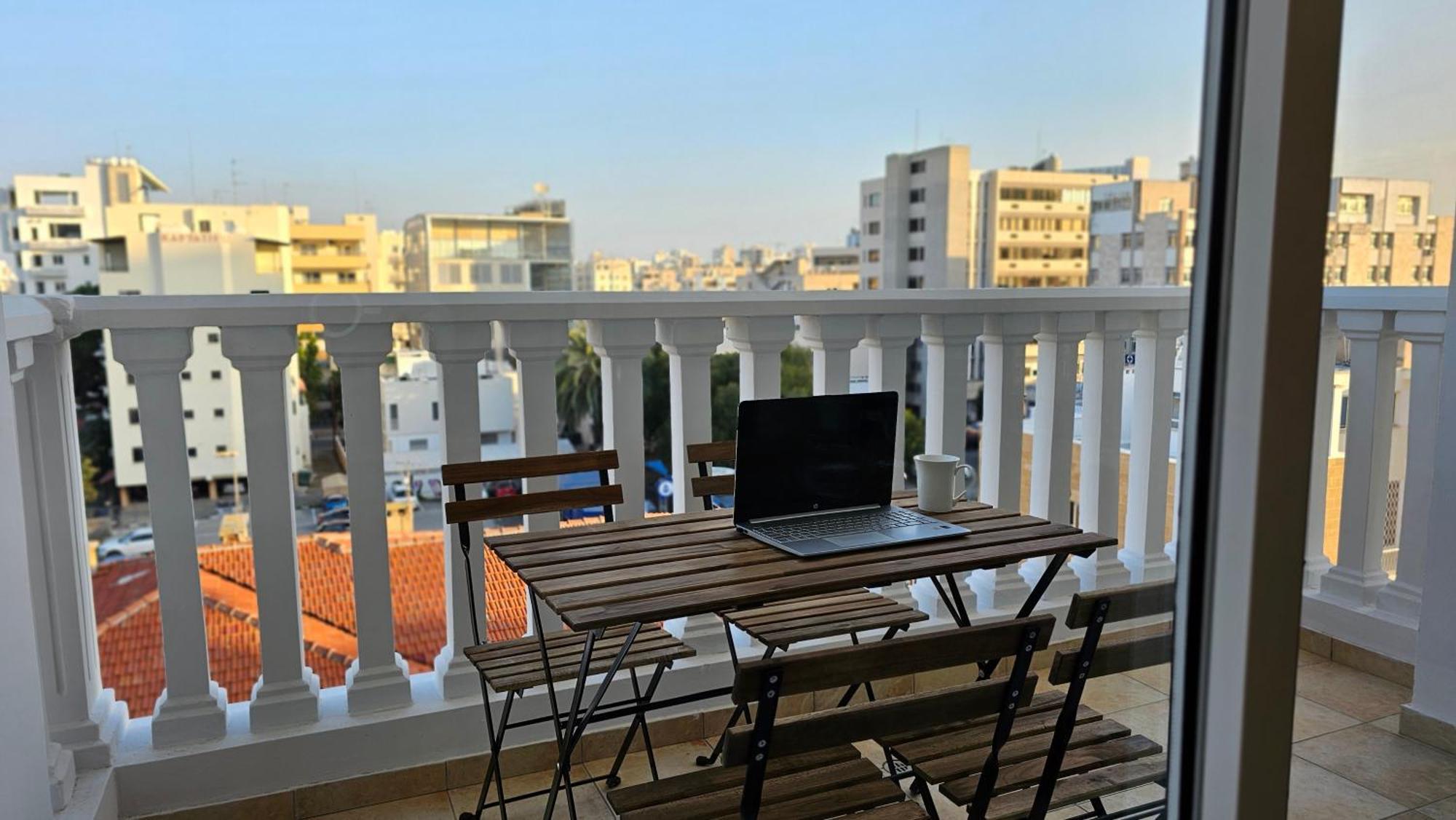 Stay Cosmo City Suites 니코시아 외부 사진