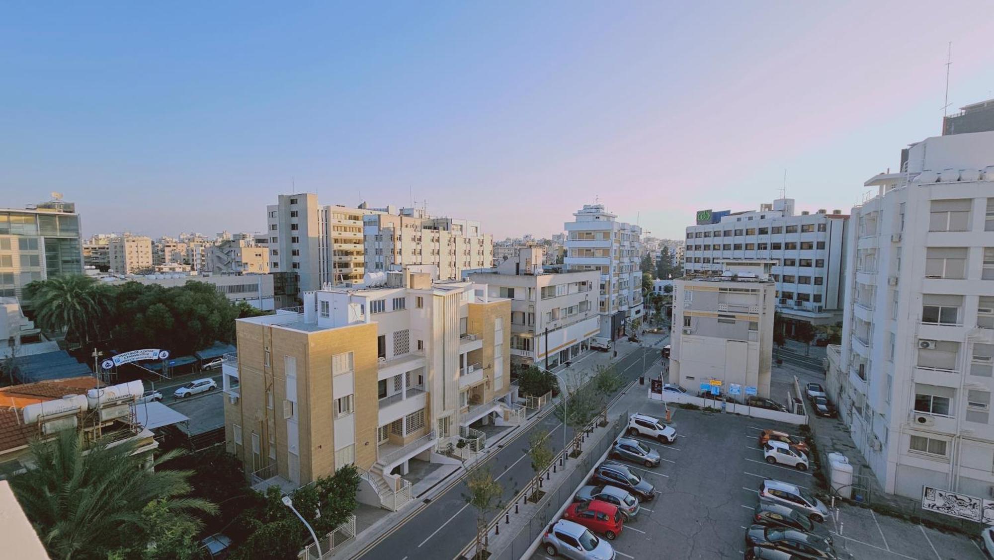 Stay Cosmo City Suites 니코시아 외부 사진