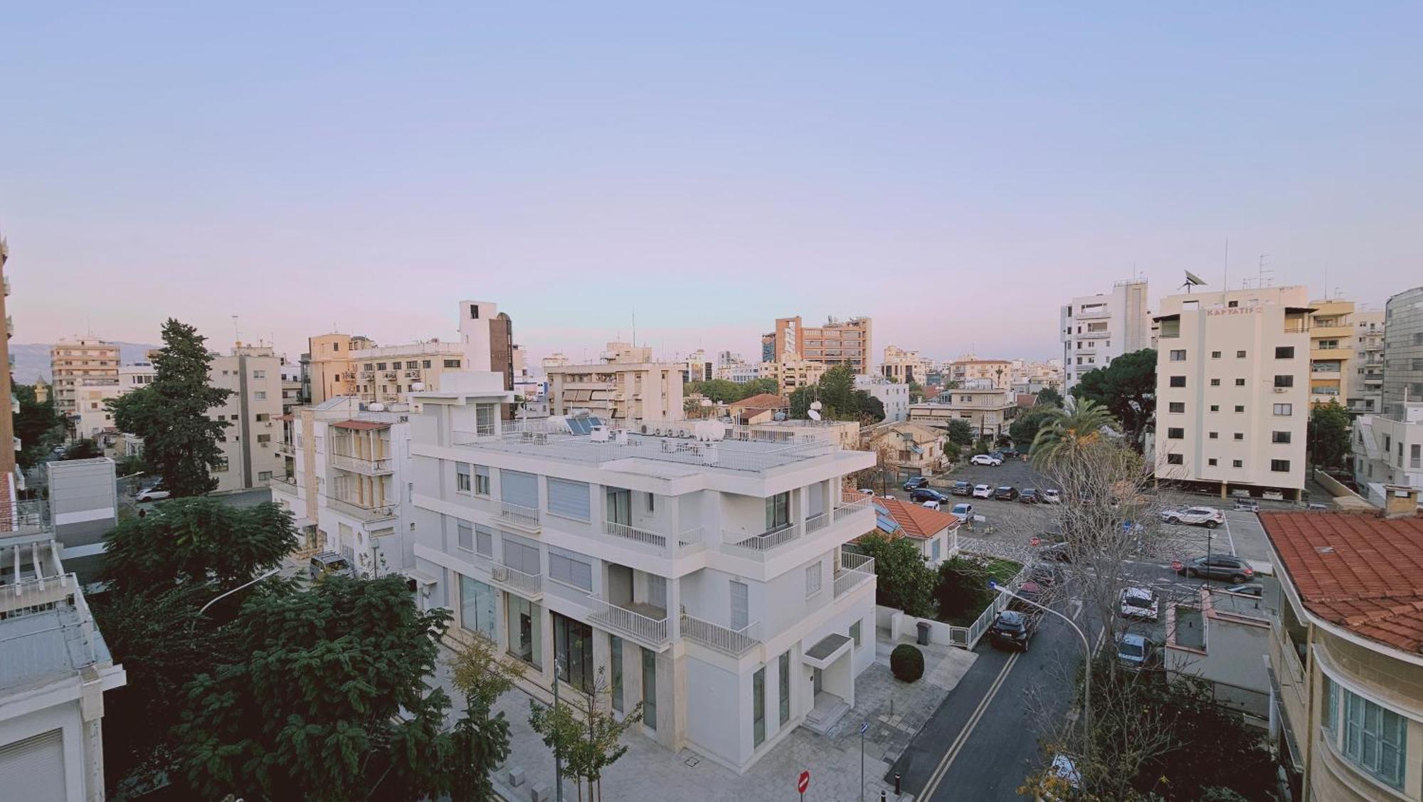 Stay Cosmo City Suites 니코시아 외부 사진